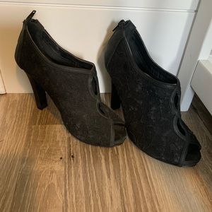 Size 7 black lace heels.